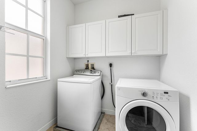 8309 NW 8th Way, Boca Raton, FL 33487