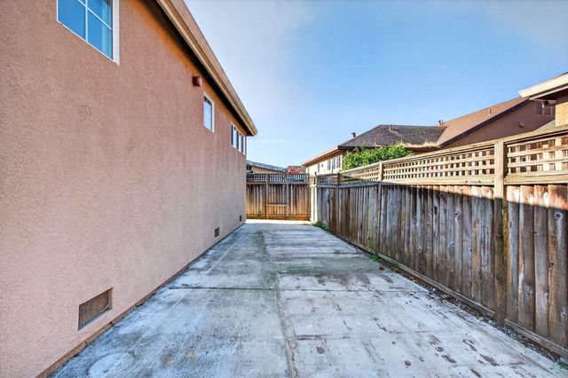 18 Pajaro Vista Court, Watsonville, CA 95076