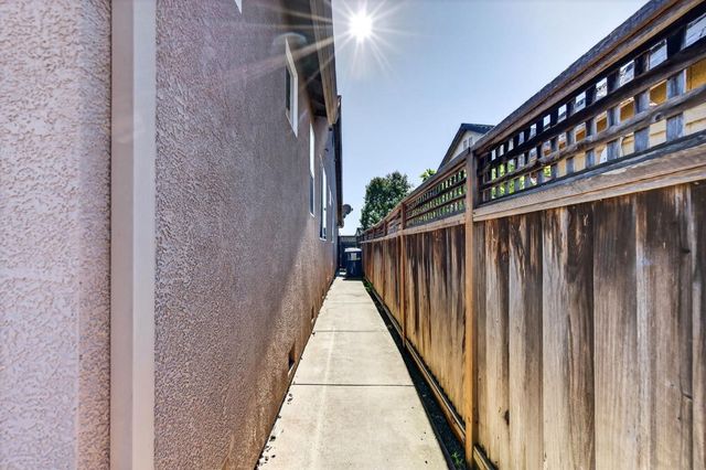 18 Pajaro Vista Court, Watsonville, CA 95076