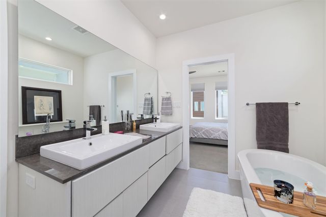 5515 Paraiso Place, Houston, TX 77091