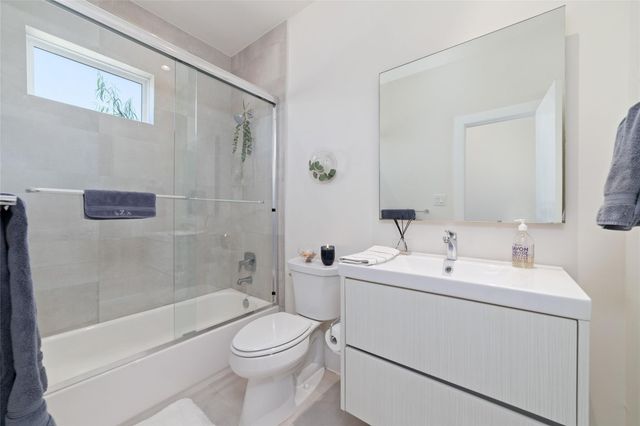 5515 Paraiso Place, Houston, TX 77091