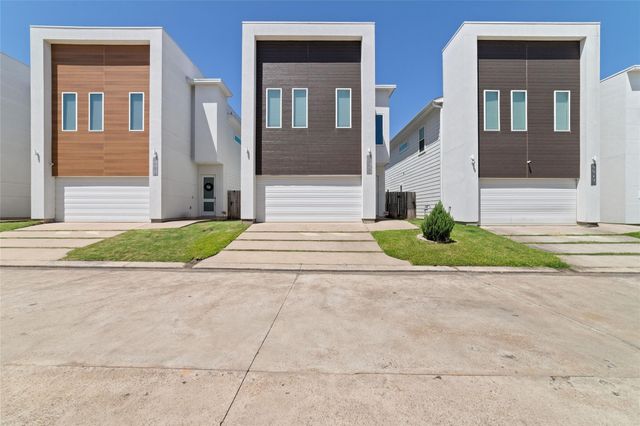 5515 Paraiso Place, Houston, TX 77091
