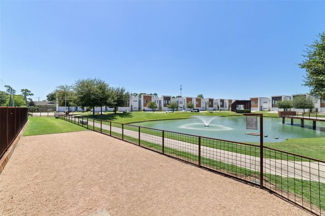 5515 Paraiso Place, Houston, TX 77091