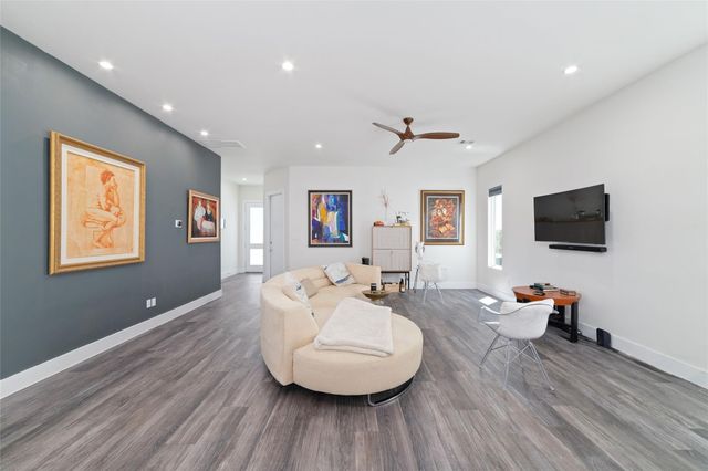 5515 Paraiso Place, Houston, TX 77091