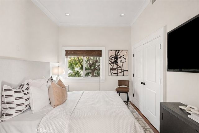 516 Poinsettia Avenue B, Corona Del Mar, CA 92625