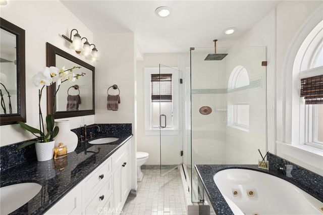 516 Poinsettia Avenue B, Corona Del Mar, CA 92625