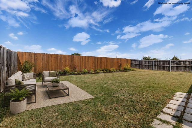 124 Sandlewood Drive, Terrell, TX 75160