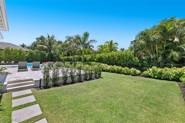 2989 Regatta RD, Naples, FL 34103