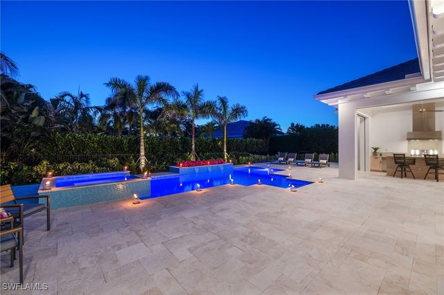 2989 Regatta RD, Naples, FL 34103