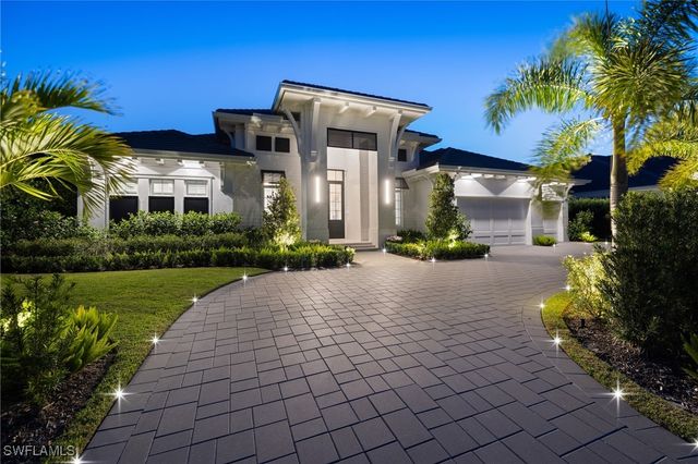 2989 Regatta RD, Naples, FL 34103