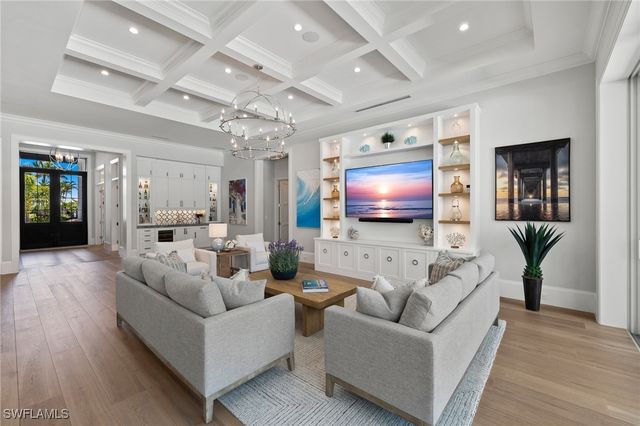 2989 Regatta RD, Naples, FL 34103