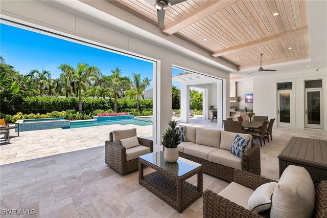 2989 Regatta RD, Naples, FL 34103