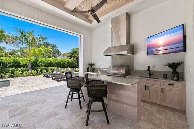 2989 Regatta RD, Naples, FL 34103