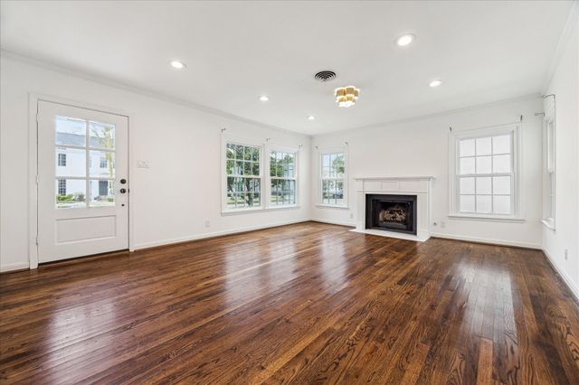 2820 Rice Boulevard, West University Place, TX 77005