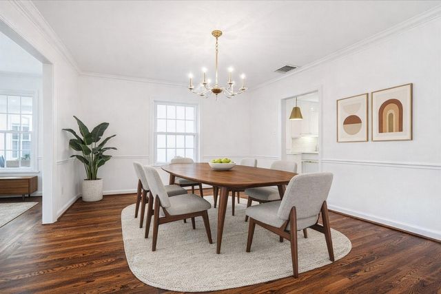 2820 Rice Boulevard, West University Place, TX 77005