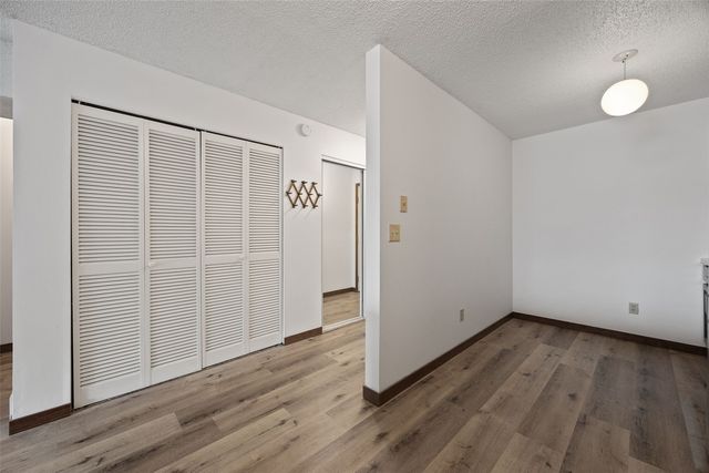 25 Lincoln Ave 15, Iowa City, IA 52246