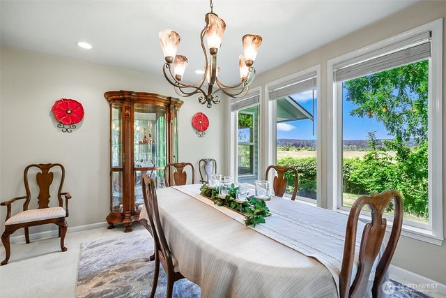 828 State Highway 532, Camano Island, WA 98282
