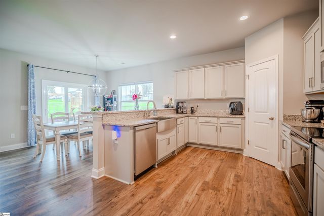 207 Phillips Avenue, Easley, SC 29640