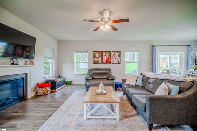 207 Phillips Avenue, Easley, SC 29640