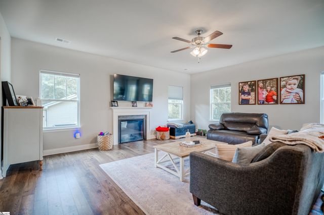 207 Phillips Avenue, Easley, SC 29640