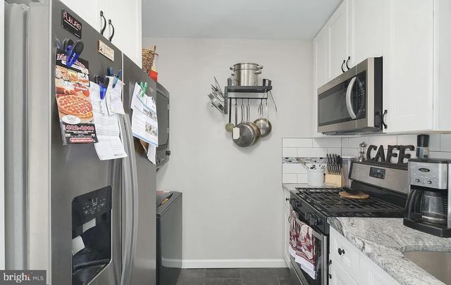 230 HERMITAGE ST, Philadelphia, PA 19127