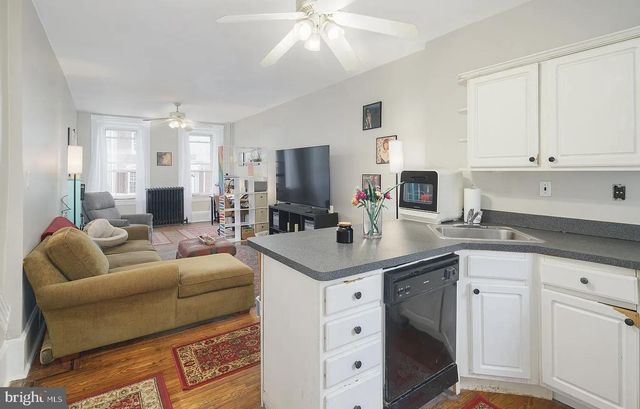 230 HERMITAGE ST, Philadelphia, PA 19127