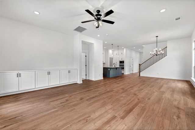 3005 S 14th Street, Rogers, AR 72758