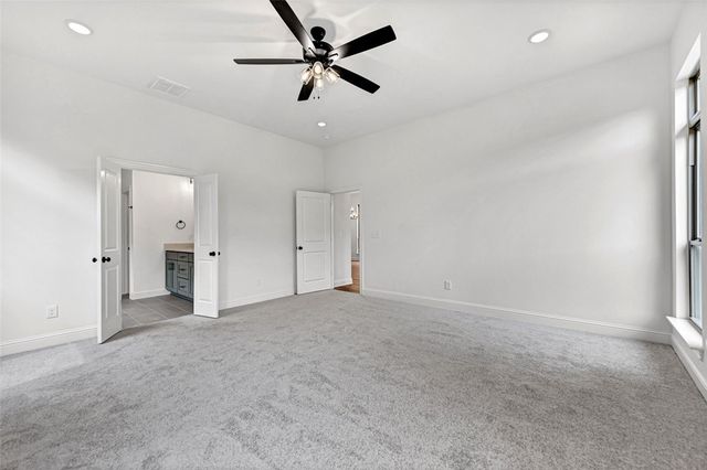 3005 S 14th Street, Rogers, AR 72758