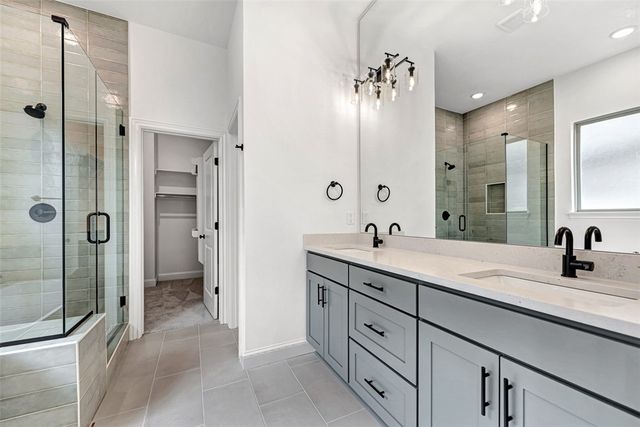 3005 S 14th Street, Rogers, AR 72758