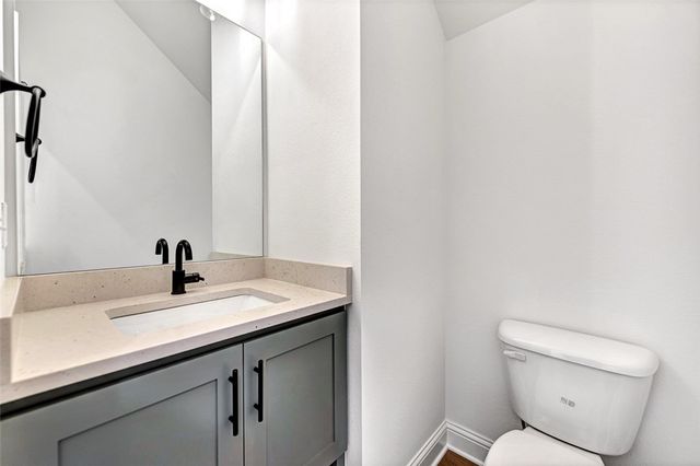 3005 S 14th Street, Rogers, AR 72758