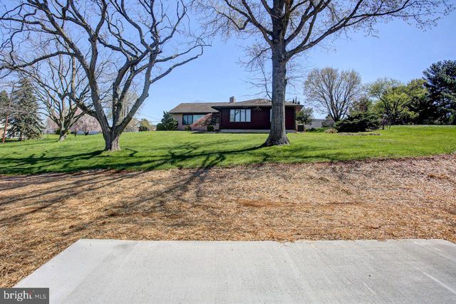 6342 PENN NATIONAL DR, Fayetteville, PA 17222