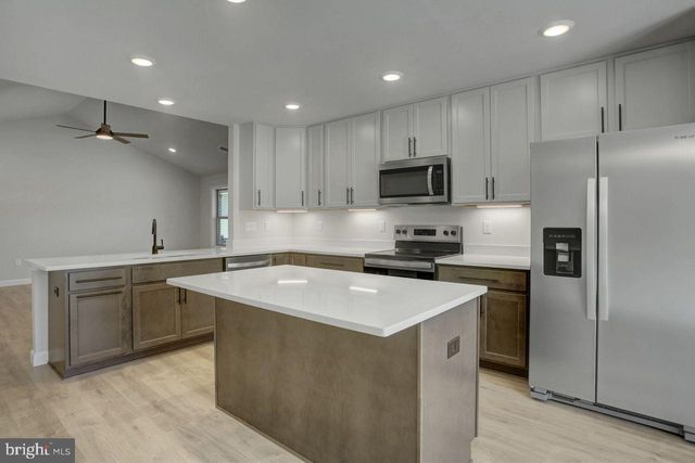 6342 PENN NATIONAL DR, Fayetteville, PA 17222