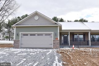 6342 PENN NATIONAL DR, Fayetteville, PA 17222