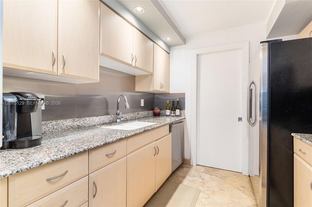 6917 Collins Ave L-103, Miami Beach, FL 33141