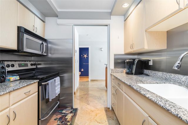 6917 Collins Ave L-103, Miami Beach, FL 33141