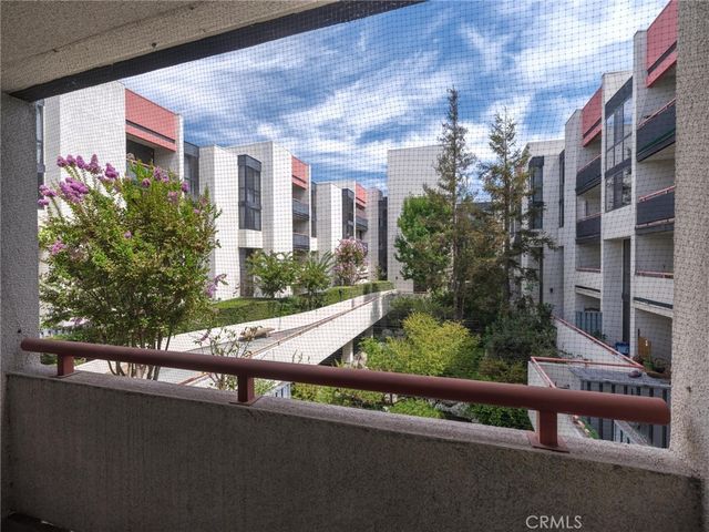 222 S Central Avenue 200, Los Angeles, CA 90012