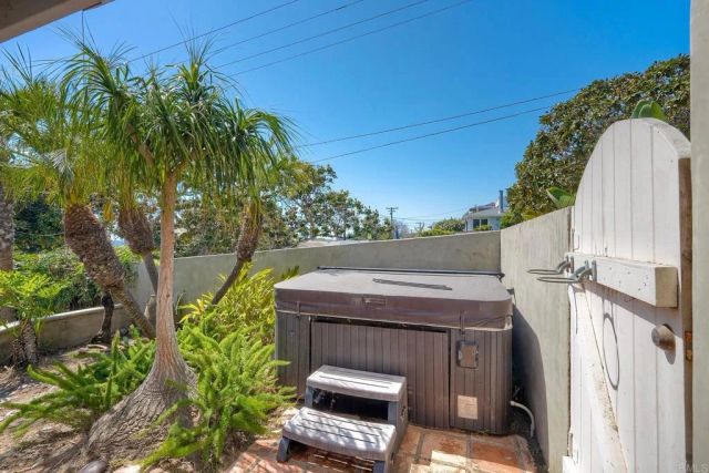 403 S Horne Street, Oceanside, CA 92054