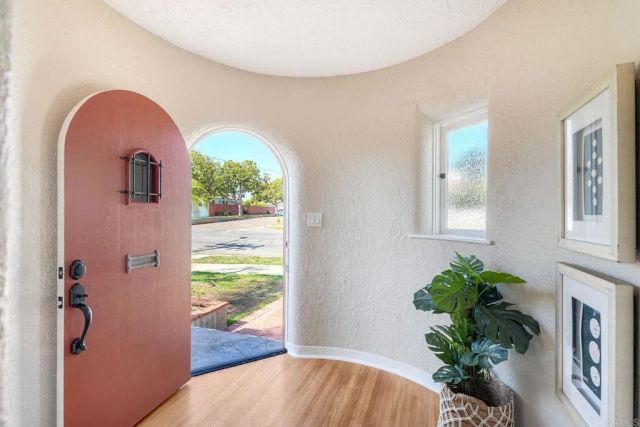 403 S Horne Street, Oceanside, CA 92054