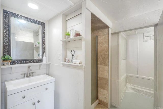 403 S Horne Street, Oceanside, CA 92054
