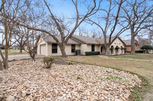 318 Columbine ST, Marble Falls, TX 78654