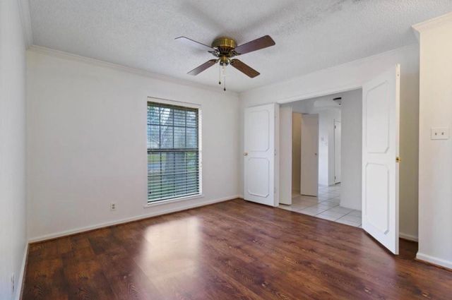 318 Columbine ST, Marble Falls, TX 78654