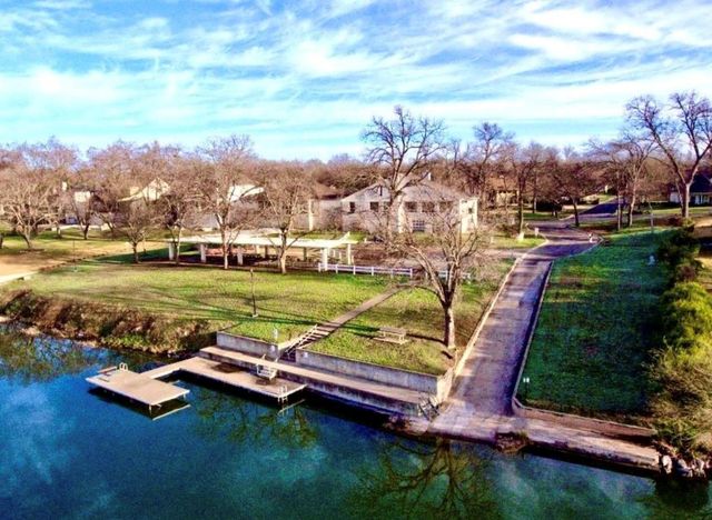 318 Columbine ST, Marble Falls, TX 78654