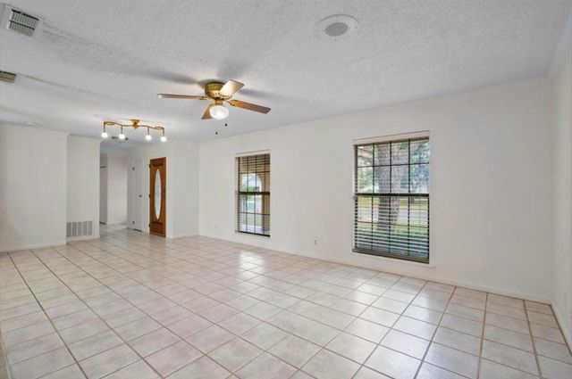 318 Columbine ST, Marble Falls, TX 78654