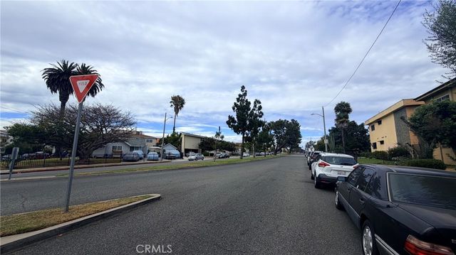 110 E Hillcrest, Inglewood, CA 90301