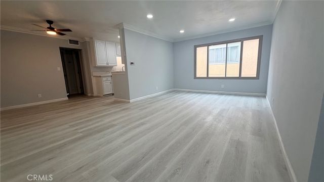 110 E Hillcrest, Inglewood, CA 90301
