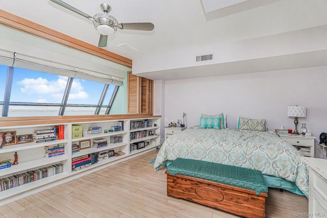 10 Bay Street Landing 8D, Staten Island, NY 10301