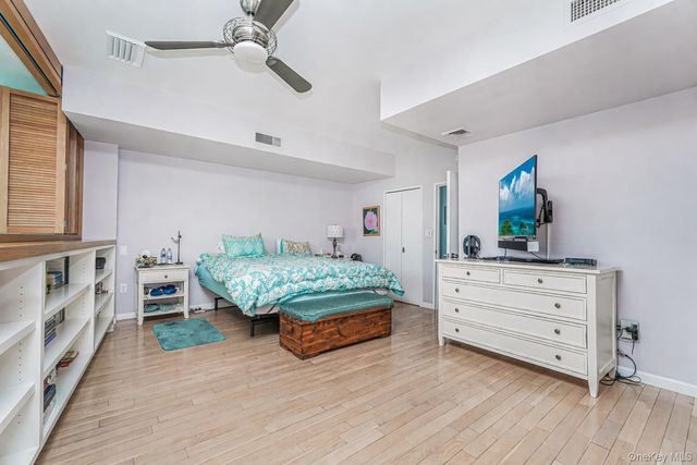 10 Bay Street Landing 8D, Staten Island, NY 10301