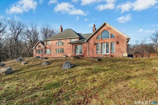 215 Old Mountain Road, Farmington, CT 06032