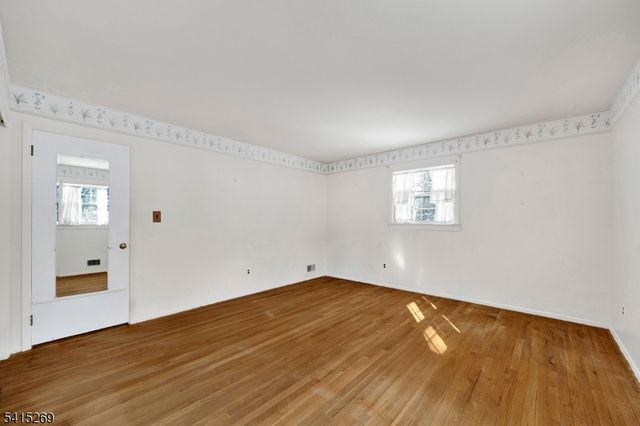 5 Forest Dr, Long Hill Twp., NJ 07980