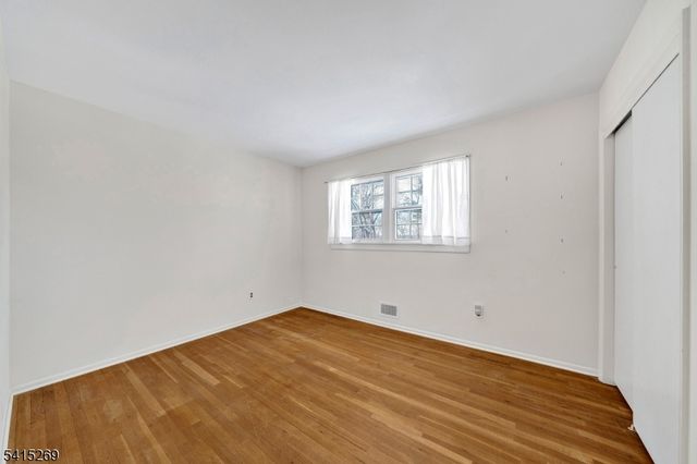 5 Forest Dr, Long Hill Twp., NJ 07980